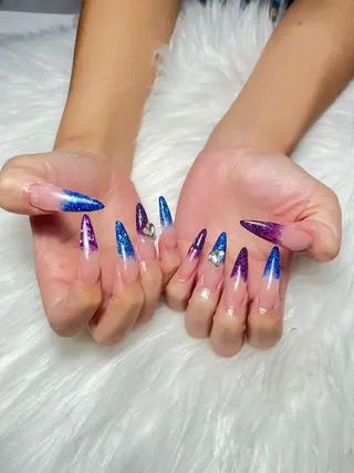 ネイル ネイルサロン ティアラのネイルデザイン