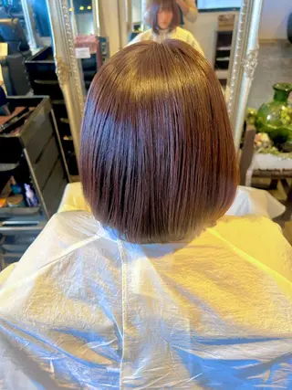 ショート パーマ Julia🖤 縮毛矯正🌬️🩵のヘアスタイル