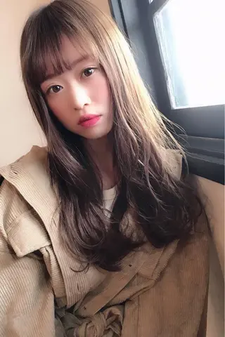 セミロング YOKOI SHINJIのヘアスタイル