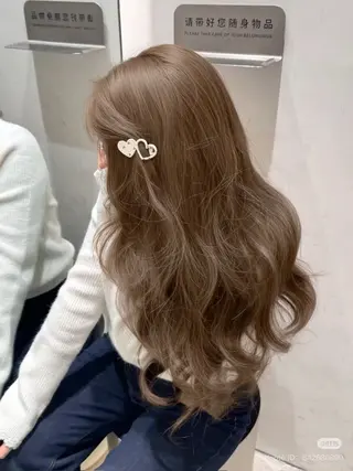 ロング カラー 透明感カラー✨🩵 韓国ヘアkanatoのヘアスタイル
