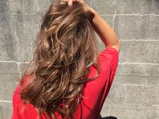 ロング カラー YAP！HAIR トコツメアヤノのヘアスタイル
