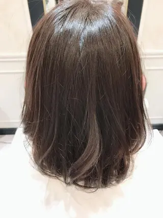 ショート カラー 粟田 めぐみのヘアスタイル