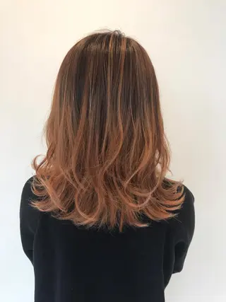 セミロング カラー 湯浅 了一のヘアスタイル