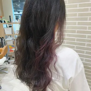 ロング 潟上 菜摘のヘアスタイル