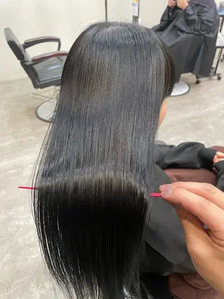 ロング カラー RIKU 髪質改善/縮毛矯正のヘアスタイル