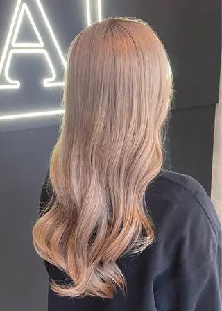 ロング カラー  ︎︎ 寧音のヘアスタイル