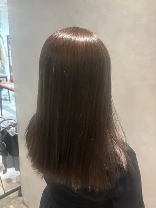 ミディアム カラー 松阪 莉奈のヘアスタイル