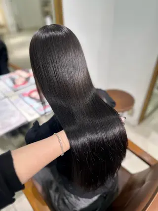 ロング カラー 髪質改善艶カラー🩶 Nanako ⟡.·のヘアスタイル