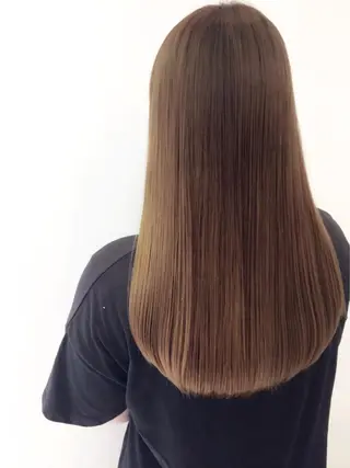 ロング カラー 渡邊 唯のヘアスタイル