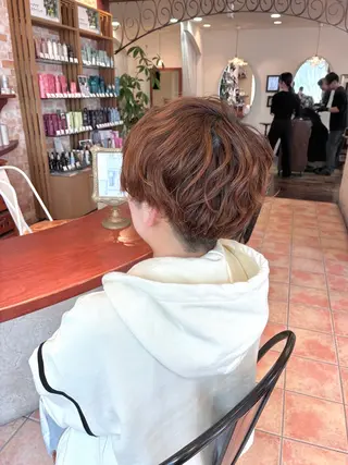ショート パーマ 桂 琴美のヘアスタイル