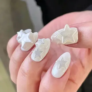 ネイル Lovl Akariのネイルデザイン