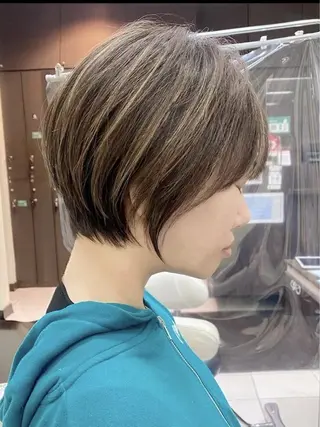 セミロング Rei/ 縮毛矯正/ ハイライトカラー募集のヘアスタイル