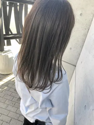 ロング カラー ALLY/廣瀬 眞子のヘアスタイル