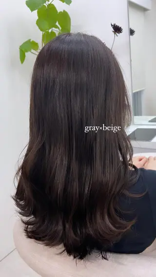 ロング カラー しみず さきのヘアスタイル