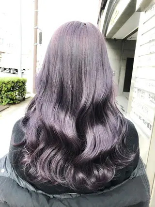 ロング カラー ハイトーン×レイヤー カットTAKUMIのヘアスタイル