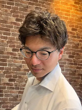 ショート カラー パーマ ヘアアレンジ メンズ キッズ ネイル マツエク・マツパ アイブロウ 久木原 ゆりのヘアスタイル