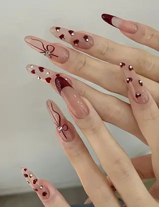 ネイル Lynn_ Nailのネイルデザイン