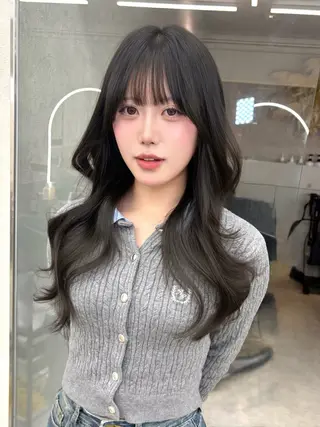 ロング カラー ヘアアレンジ fumika🎀 ベージュのヘアスタイル