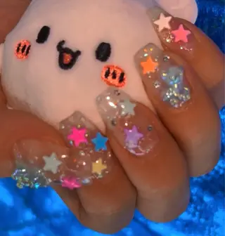 ネイル Momoka .のネイルデザイン