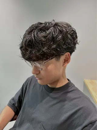パーマ メンズ カットパーマモデル 山中 遥のヘアスタイル