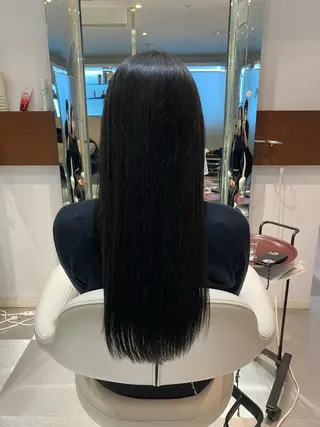 セミロング カラー コテ巻き風パーマ 藤澤　知彌のヘアスタイル