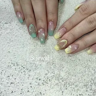 ネイル S. JEWELのネイルデザイン