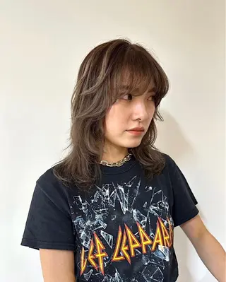 ミディアム カラー 竹中 彩音のヘアスタイル