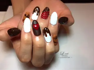 ネイル Li'leaNail AINAのネイルデザイン