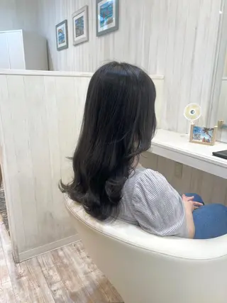 ミディアム カラー 佐藤史哉* 韓国レイヤー赤み除去のヘアスタイル