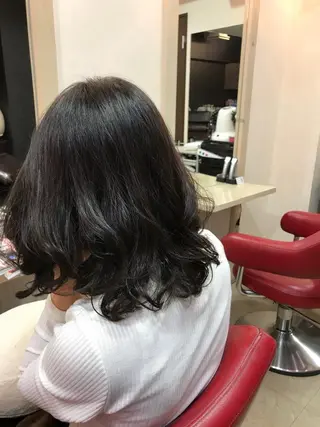 ミディアム パーマ 渋谷宮益坂 omoのヘアスタイル
