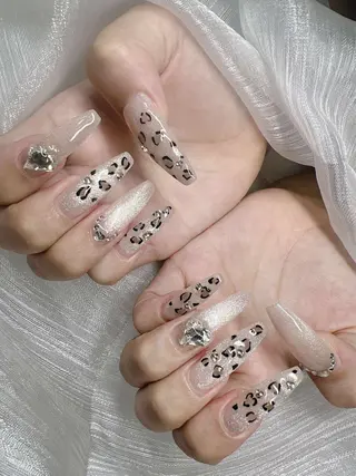 ネイル Lee Nailsのネイルデザイン