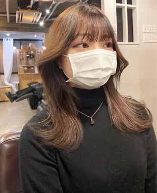 セミロング 🫧🇰🇷韓国ヘア レイヤー🐺Yutaのヘアスタイル