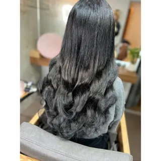 ロング 人気１位🎀有名人も 通う🫅韓国髪専門○のヘアスタイル