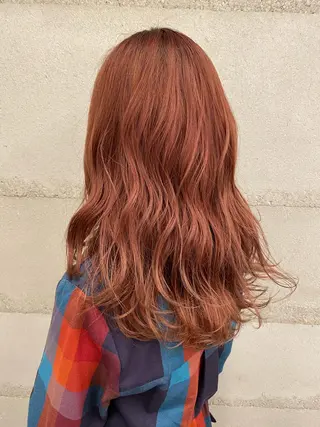 ミディアム ナガイ アヤのヘアスタイル