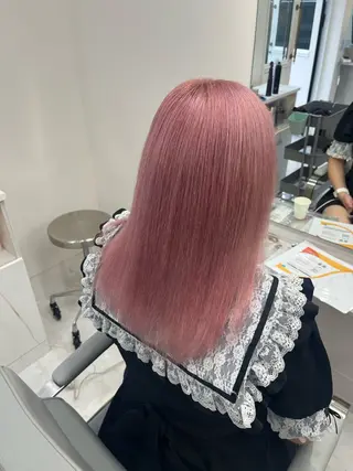 ショート カラー ヘアアレンジ 🩶【推しハイトーン 】yuzu🩶のヘアスタイル