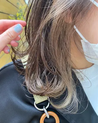 カラー 大山 茶子のヘアスタイル