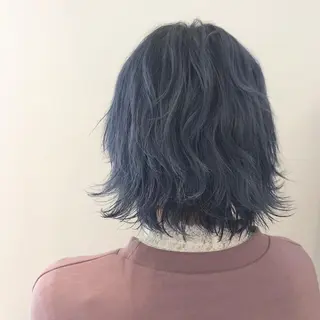 ミディアム カラー 渡邊 唯のヘアスタイル