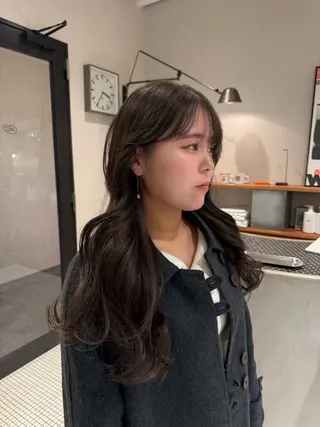 ロング カラー コノカ/暖色カラー/ 透明感カラーのヘアスタイル