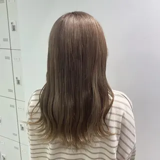 セミロング カラー エフェクトブリーチ 🌟前澤啓太朗のヘアスタイル