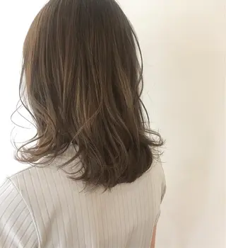 セミロング カラー 透明感/レイヤー🎀 春カラー/エリコ🌈のヘアスタイル