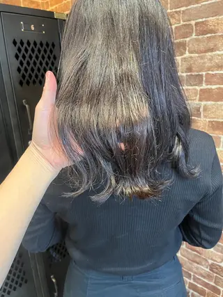 セミロング カラー パーマ ヘアアレンジ メンズ キッズ ネイル マツエク・マツパ アイブロウ 久木原 ゆりのヘアスタイル