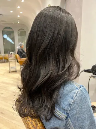 ロング カラー 竹内 亜由夢のヘアスタイル