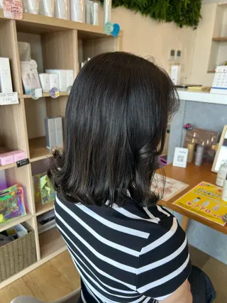 カラー 加藤 立夏のヘアスタイル