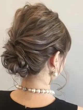 セミロング カラー ヘアアレンジ 【公式】amble luxe池袋東口🩷のヘアスタイル