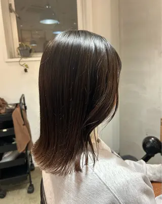 ミディアム 艶カラー/レイヤー 🦋AKARI🦋のヘアスタイル