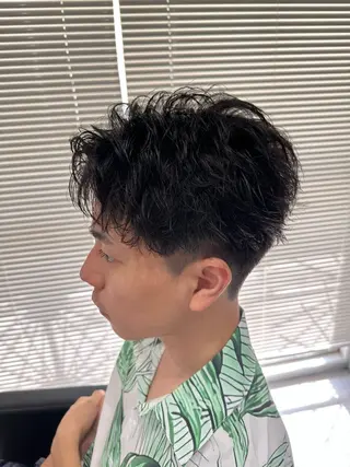 ショート パーマ メンズ ユウ🪄 パーマ指名No1のヘアスタイル