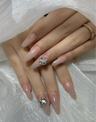 ネイル 里奈 Nailのネイルデザイン