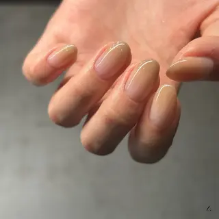 ネイル 【UNE.】 長さだしフィルインのネイルデザイン
