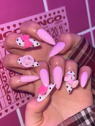 ネイル 🫧HI-KO 🫧のネイルデザイン