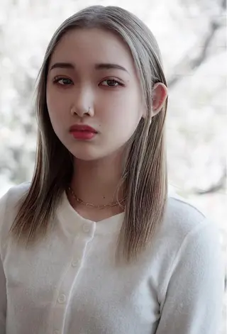 カラー ナガス カズアキのヘアスタイル